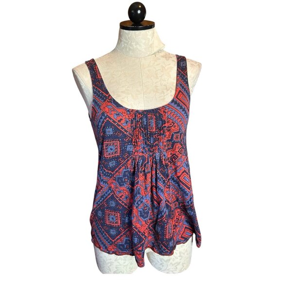 Lucky Brand Blouse Top V-Neck Sleeveless Knit Top Blouse Sz M Red & Blue Aztec - Picture 1 of 8